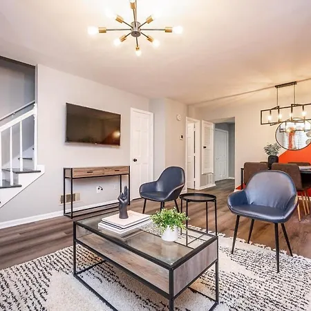 New Entire Place Cozy Quiet 2B2B Townhouse Sp1277